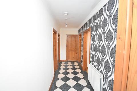 6 Steels Cross, Lanark, ML11 9HL