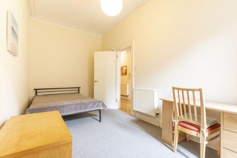4 bedroom flat to rent, 0136L – Marionville Road, Edinburgh, EH7 5TX