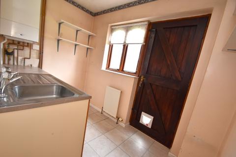 5 Fairfield, Sampford Peverell, Tiverton, EX16 7DE