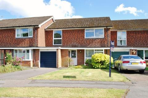21 Devonshire Close, Amersham, HP6 5JG