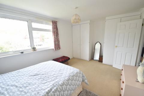21 Devonshire Close, Amersham, HP6 5JG
