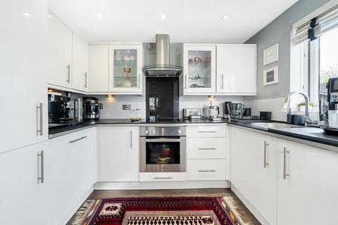 1 bedroom flat for sale, Swynford Gardens,  Hendon,  NW4