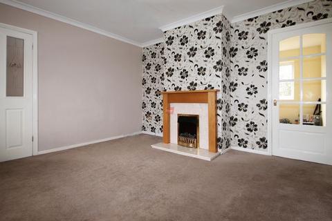 2 bedroom semi-detached house to rent, Montgomery Avenue, Chatham