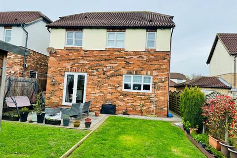 4 bedroom detached house for sale, Willow Drive, Trimdon,