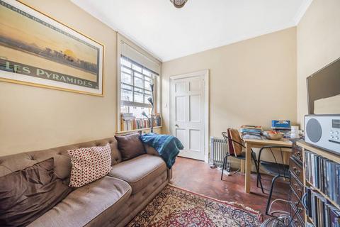 Flat 6, 16 Catherine Place, London, SW1E 6HF