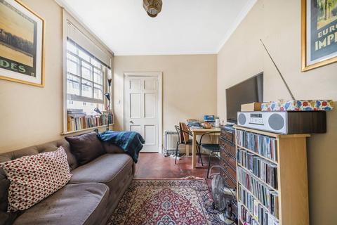 Flat 6, 16 Catherine Place, London, SW1E 6HF