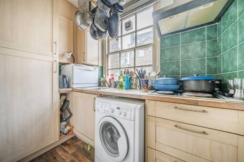 Flat 6, 16 Catherine Place, London, SW1E 6HF