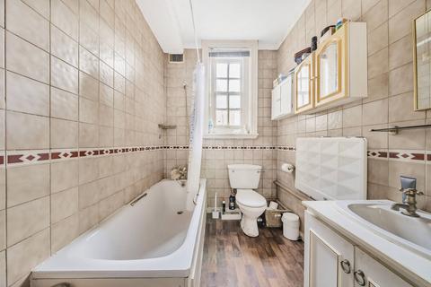 Flat 6, 16 Catherine Place, London, SW1E 6HF