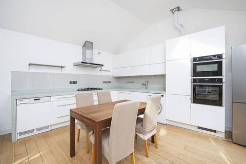 2 bedroom flat to rent, Medway Road, Bow, London, E3