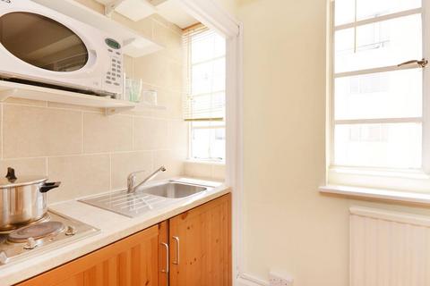 undefined, Sloane Avenue, Chelsea, London, SW3