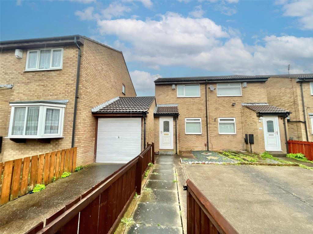 Ellison Villas, Gateshead, NE8 2 bed terraced house for sale £105,000