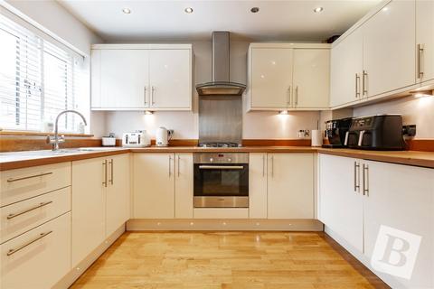 25 Fairbank Close, Ongar, CM5 9HX