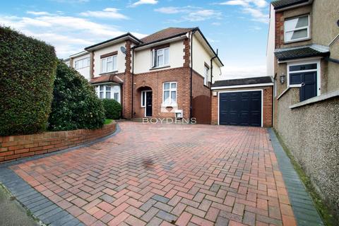 4 bedroom detached house for sale, Chapman Road, Clacton-On-Sea CO15