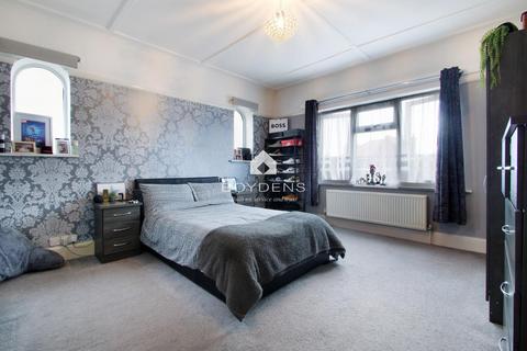 40 Chapman Road, Clacton-on-sea, CO15 6PT