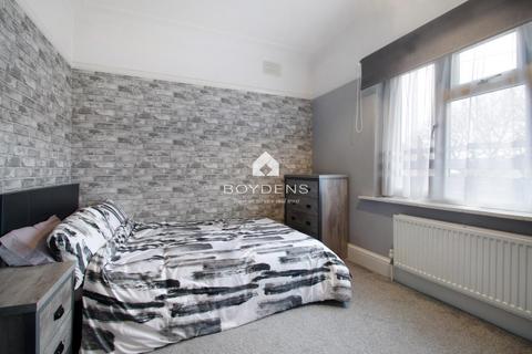40 Chapman Road, Clacton-on-sea, CO15 6PT