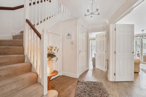 3 bedroom detached house for sale, Oakview Close, Oxhey