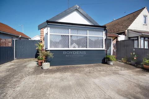 24 Cornflower Road, Jaywick, Clacton-on-sea, CO15 2RZ
