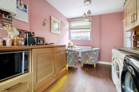 24 Cornflower Road, Jaywick, Clacton-on-sea, CO15 2RZ