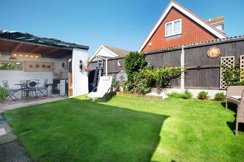 24 Cornflower Road, Jaywick, Clacton-on-sea, CO15 2RZ
