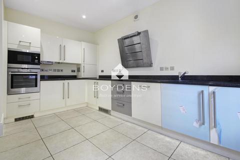 3 bedroom flat for sale, Fourth Avenue, Frinton-on-Sea CO13