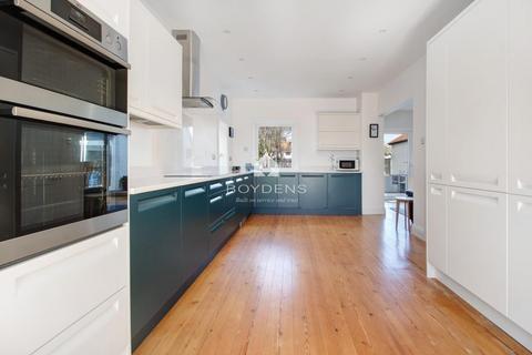 27 Glebe Way, Frinton-on-sea, CO13 9HR
