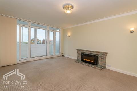 2 bedroom apartment for sale, Elwood Grange, 479 Clifton Drive North, Lytham St Annes, FY8 2PS