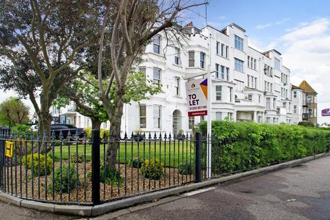 2 bedroom flat for sale, Marine Parade West, Clacton-on-Sea CO15