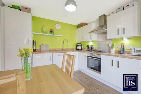 44 Broadhurst Place, Basildon, SS14 2FQ