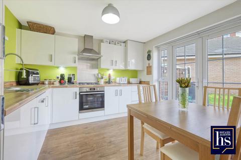 44 Broadhurst Place, Basildon, SS14 2FQ