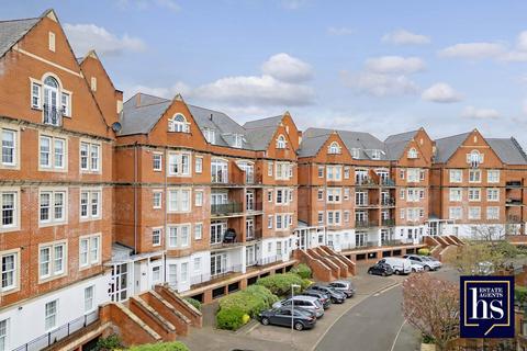 2 bedroom flat for sale, Rhapsody Crescent, Brentwood CM14
