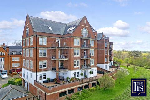 2 bedroom flat for sale, Rhapsody Crescent, Brentwood CM14