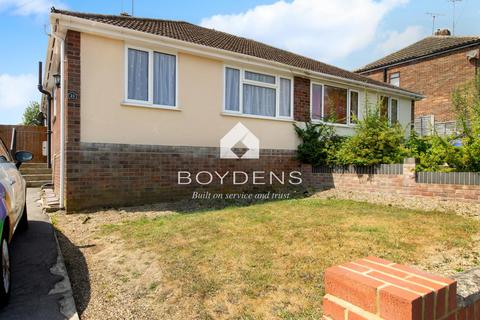 2 bedroom semi-detached bungalow to rent, Prior Way, Colchester CO4