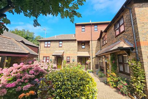 1 bedroom apartment for sale, Essex Mews, Newhaven