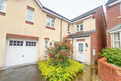 1 bedroom flat for sale, Middlewood Close, Solihull B91