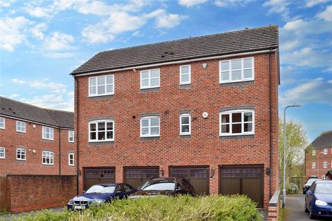 2 bedroom apartment to rent, Droitwich Spa, Worcestershire WR9