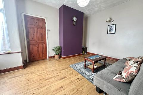 3 bedroom end of terrace house for sale, Claremont Road, Luton LU4