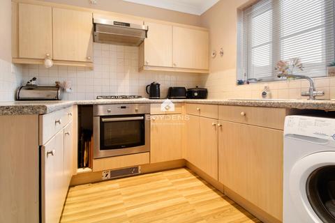 15 Caxton Close, Tiptree, Colchester, CO5 0HA