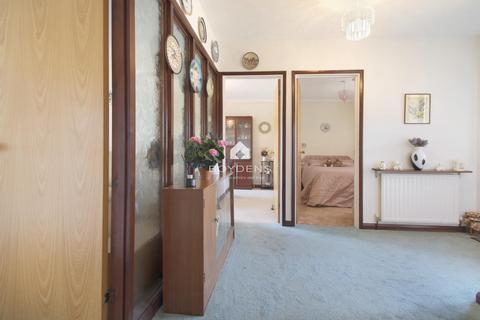3 bedroom detached bungalow for sale, Longacres Hanover Square, Colchester CO5