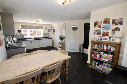 10 Catcott Road, Wells, BA5 1FL