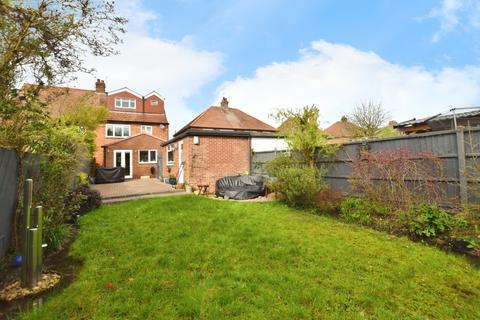 4 bedroom semi-detached house for sale, Southwood Road, East Riding of Yorkshire HU16