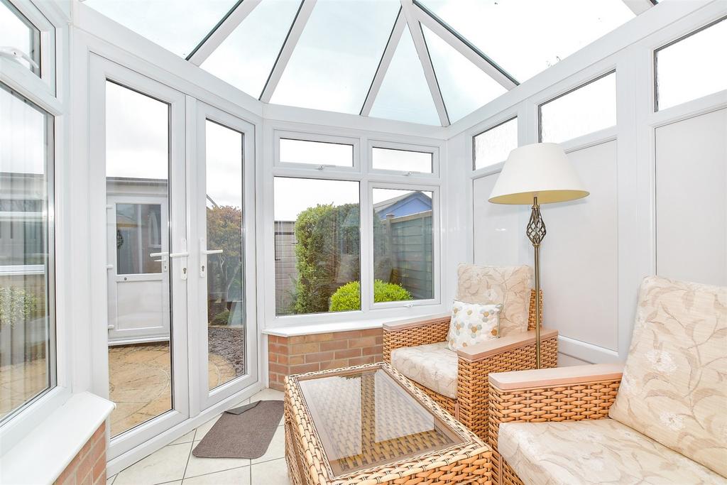 Woodgate Park, Woodgate, Chichester... 2 bed end of terrace house for