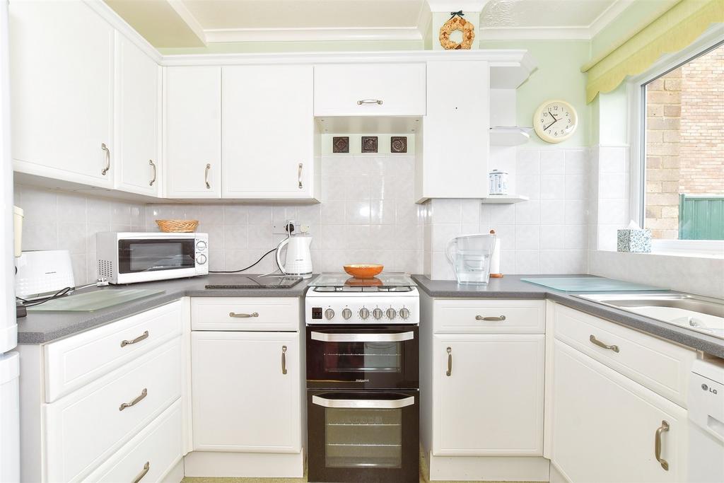 Woodgate Park, Woodgate, Chichester... 2 bed end of terrace house for
