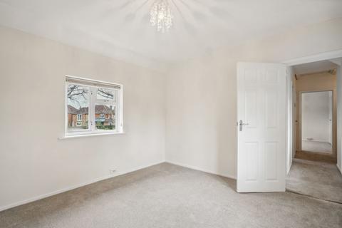12 Hearnes Meadow, Seer Green, Beaconsfield, HP9 2YH
