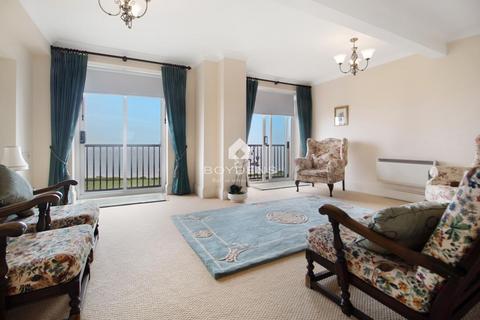 2 bedroom flat for sale, The Esplanade, Frinton-on-Sea CO13