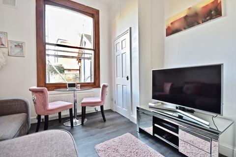 2 bedroom flat for sale, 127 Barnett Wood Lane, Ashtead KT21