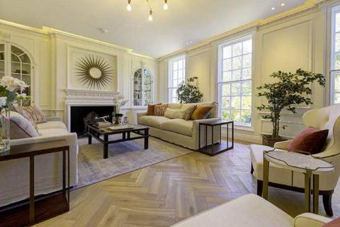 3 bedroom apartment to rent, Greenaway Gardens, NW3