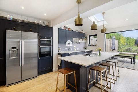 249 Bergholt Road, Colchester, CO4 5AT
