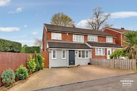 3 bedroom semi-detached house for sale, Rocklands Crescent, Lichfield WS13