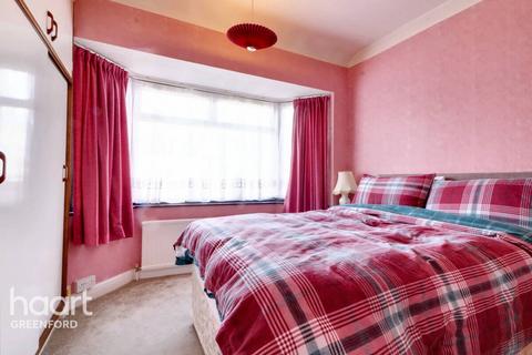 39 Rosecroft Road, Southall, UB1 2XJ