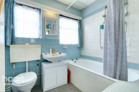 39 Rosecroft Road, Southall, UB1 2XJ